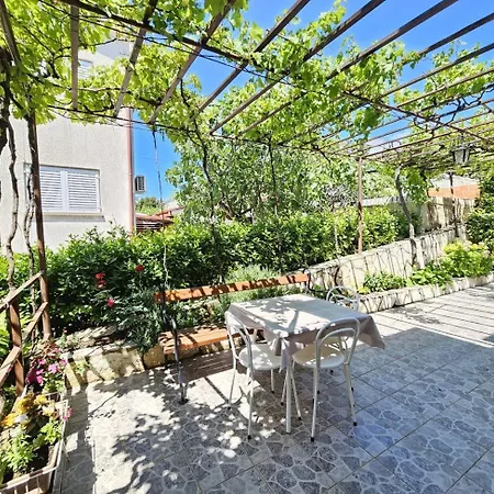 Guest house Leo 2 Nv - For 2-3 Persons With Bathroom, Balcony Novi Vinodolski