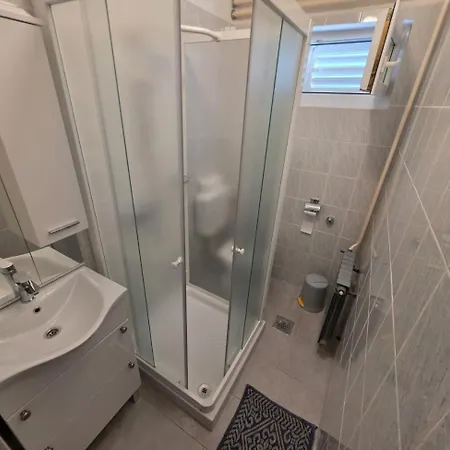 Leo 2 Nv - For 2-3 Persons With Bathroom, Balcony