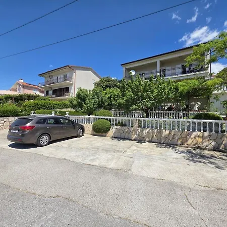 Guest house Leo 2 Nv - For 2-3 Persons With Bathroom, Balcony 4*