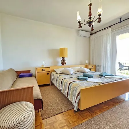 Leo 2 Nv - For 2-3 Persons With Bathroom, Balcony