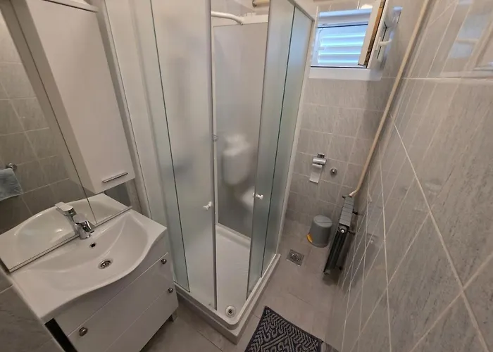 Leo 2 Nv - For 2-3 Persons With Bathroom, Balcony